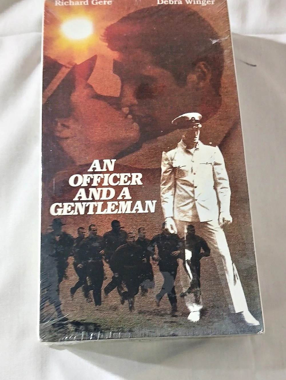Paramount Home Video An Officer and a Gentleman VHS